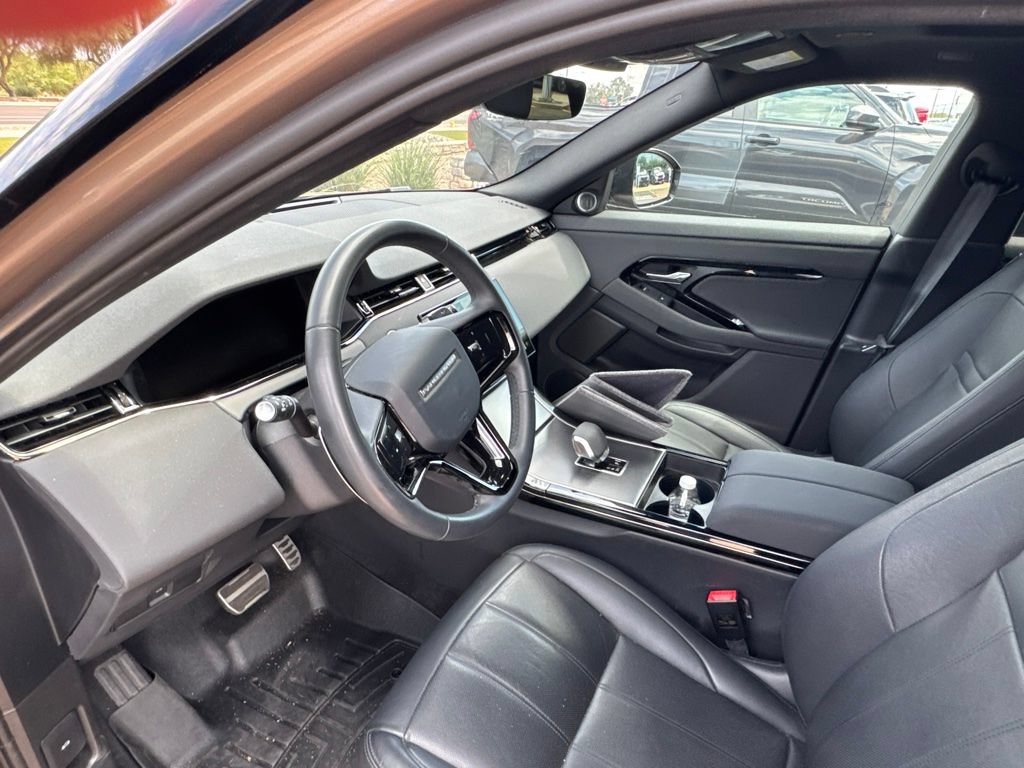 Used 2024 Land Rover Range Rover Evoque Dynamic SE AWD/4WD image 9
