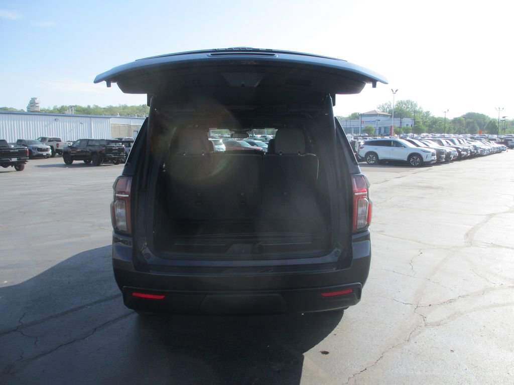 Used 2023 Chevrolet Tahoe Z71 w/ Z71 Off-Road Package AWD/4WD image 8
