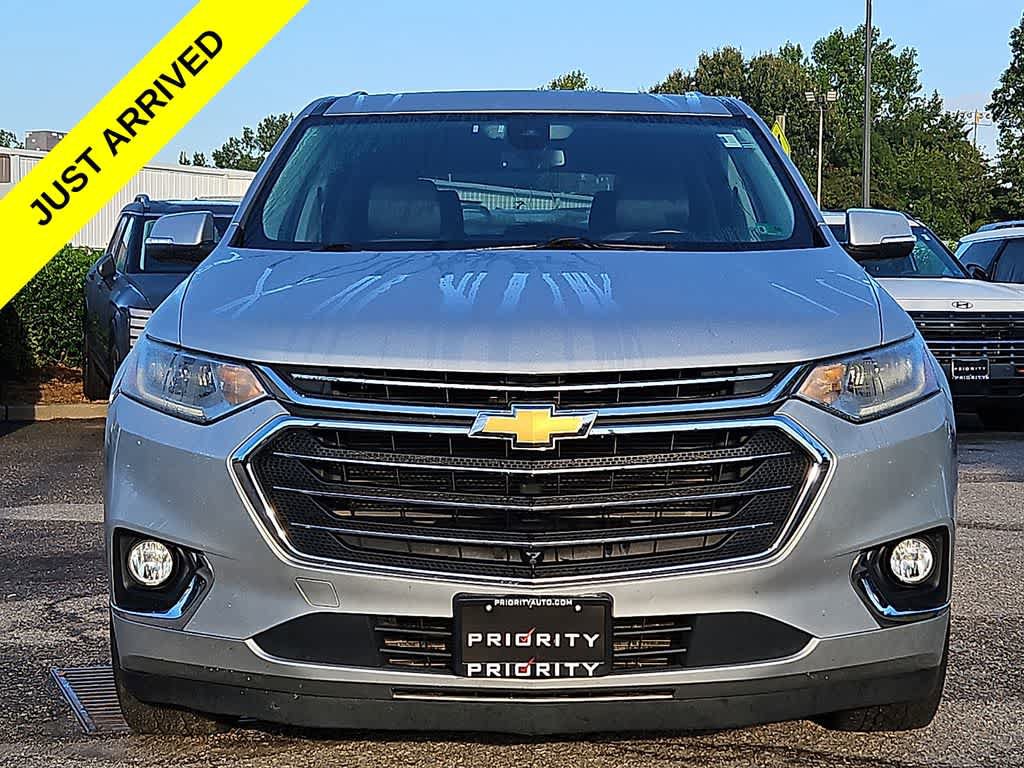 Used 2021 Chevrolet Traverse Premier FWD image 2