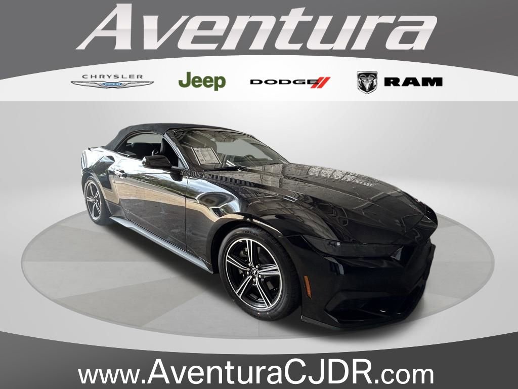 Used 2025 Ford Mustang Premium RWD image 1