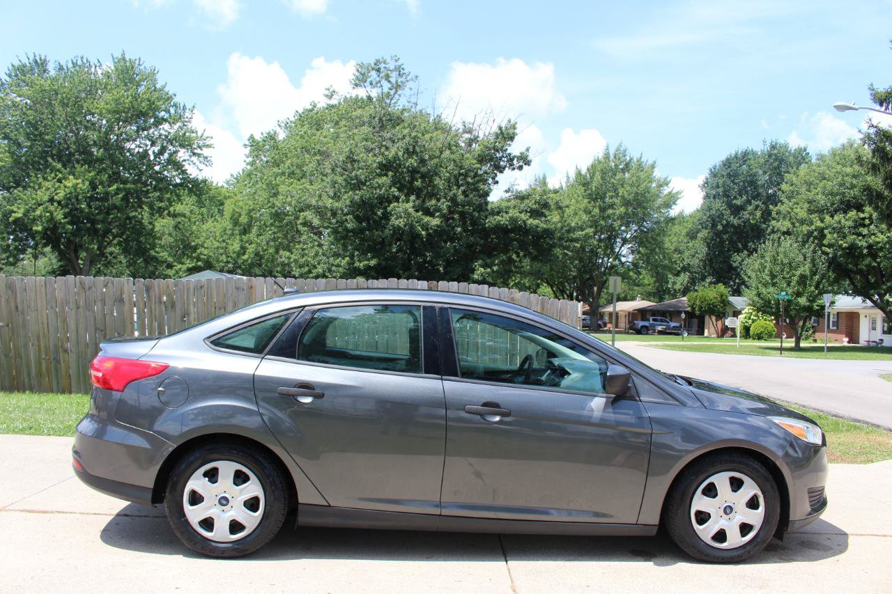 Used 2016 Ford Focus S FWD image 11