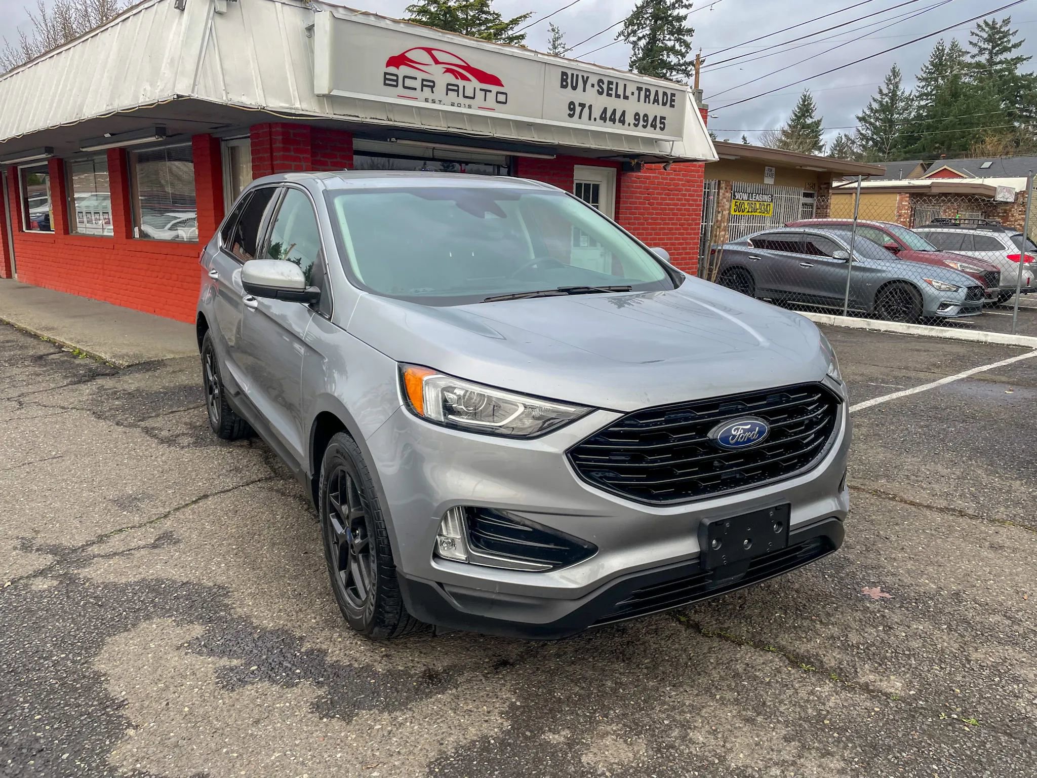Used 2021 Ford Edge SEL w/ Cargo Accessory Package image 4
