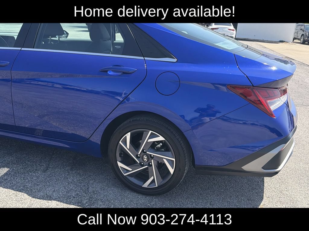 Used 2025 Hyundai Elantra SEL FWD image 6
