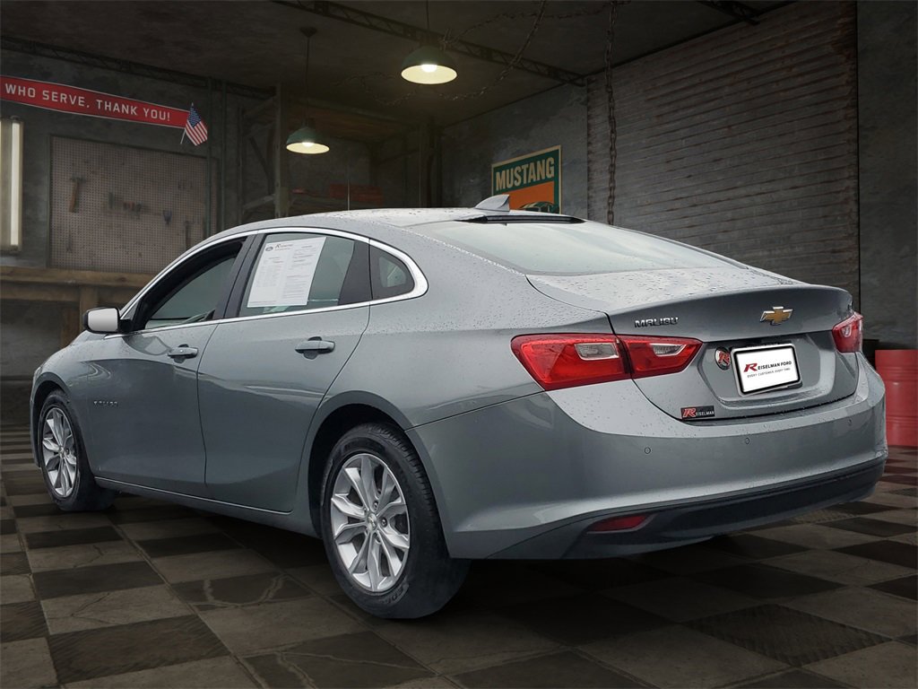 Used 2024 Chevrolet Malibu LT image 3