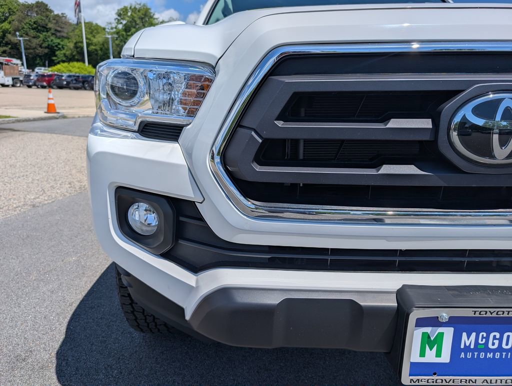 Used 2023 Toyota Tacoma SR5 AWD/4WD image 10