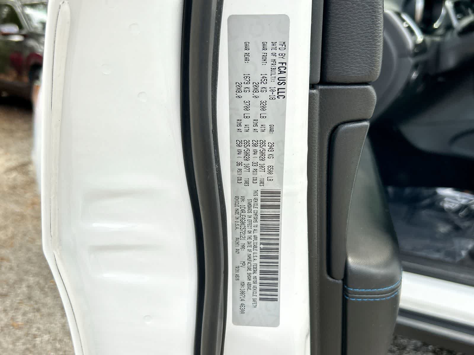 Used 2019 Jeep Grand Cherokee Laredo RWD image 2