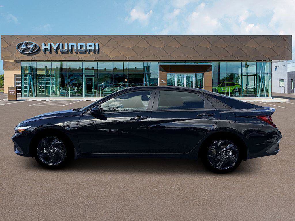 New 2026 Hyundai Elantra Sport FWD image 3