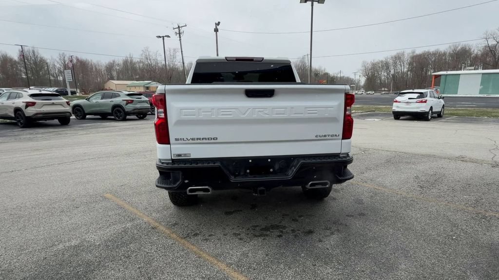 Used 2025 Chevrolet Silverado 1500 Custom Trail Boss AWD/4WD image 7