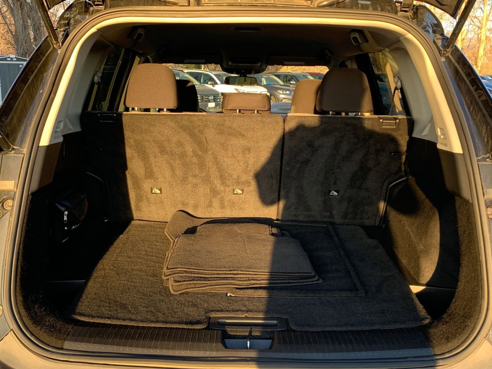 Used 2023 Nissan Rogue SV image 31