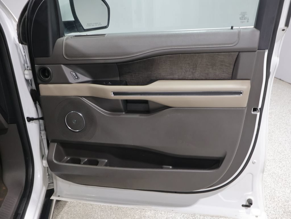 Used 2020 Ford Expedition Max Limited AWD/4WD image 23