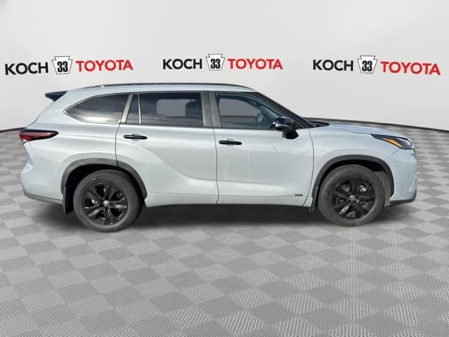 Used 2024 Toyota Highlander XLE image 9