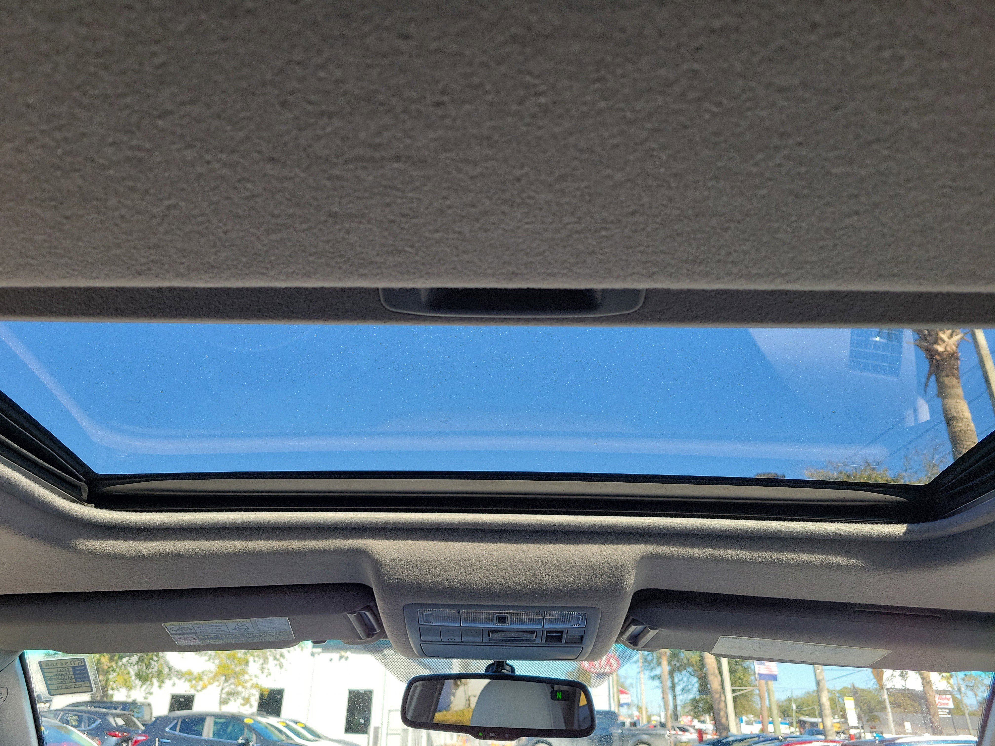 Used 2011 Toyota Highlander Limited image 19