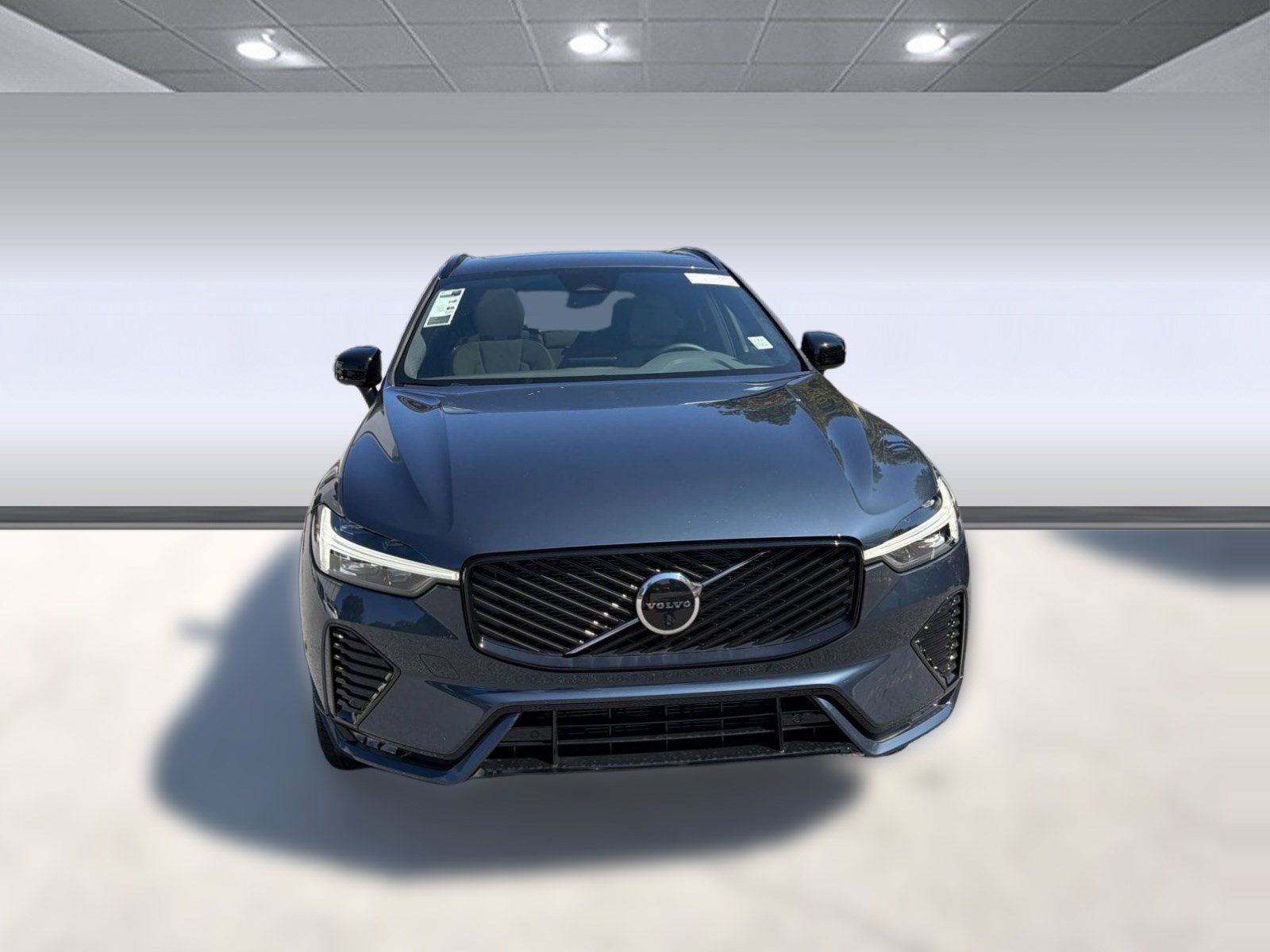 New 2026 Volvo XC60 B5 Plus w/ Protection Package Premier AWD/4WD image 6