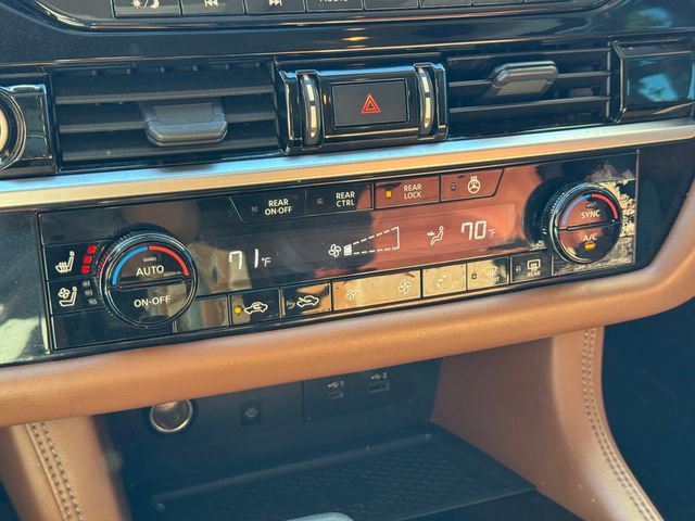 Used 2022 Nissan Pathfinder Platinum w/ Cargo Package image 21