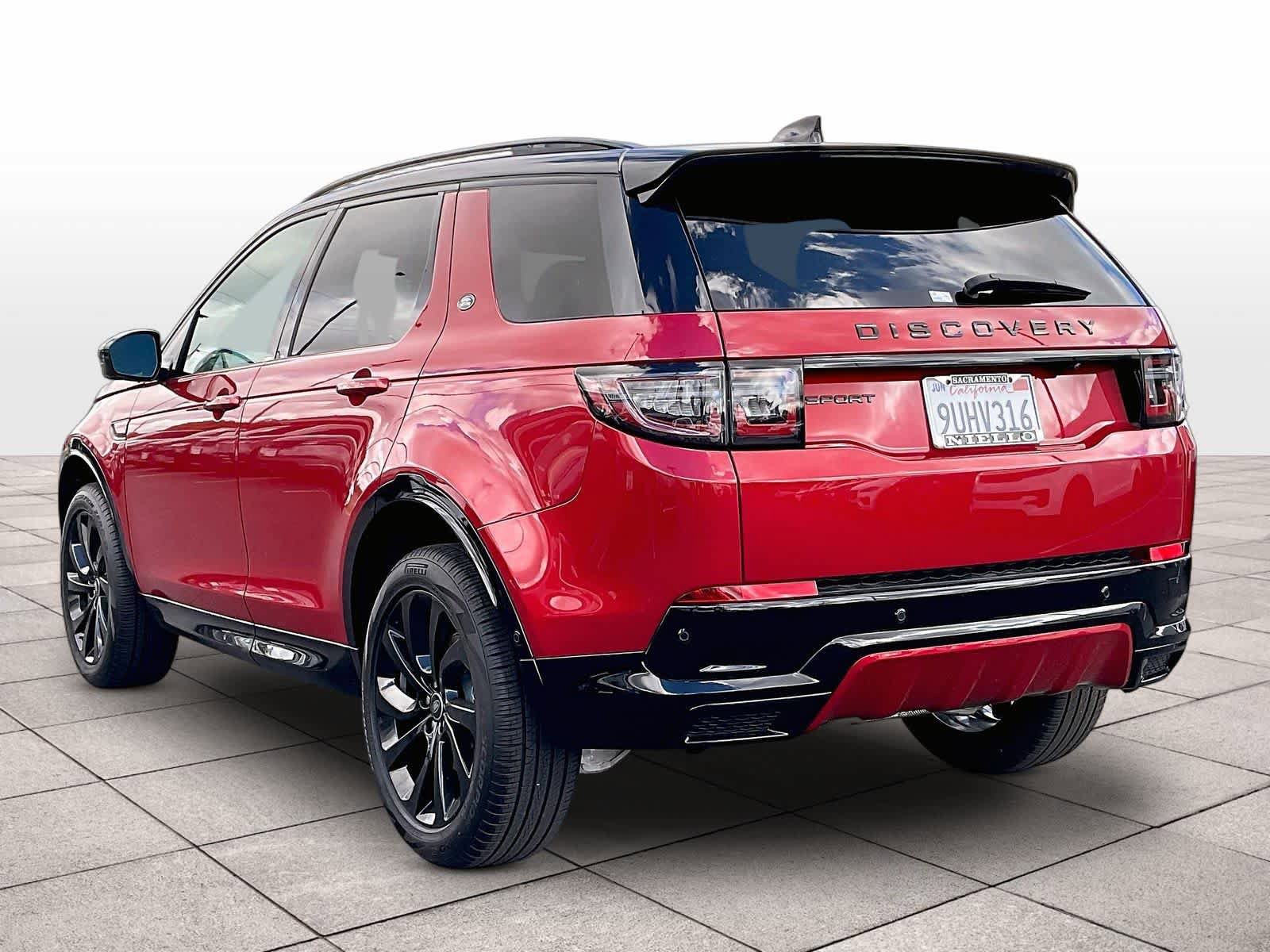 Used 2025 Land Rover Discovery Sport Dynamic SE AWD/4WD image 15