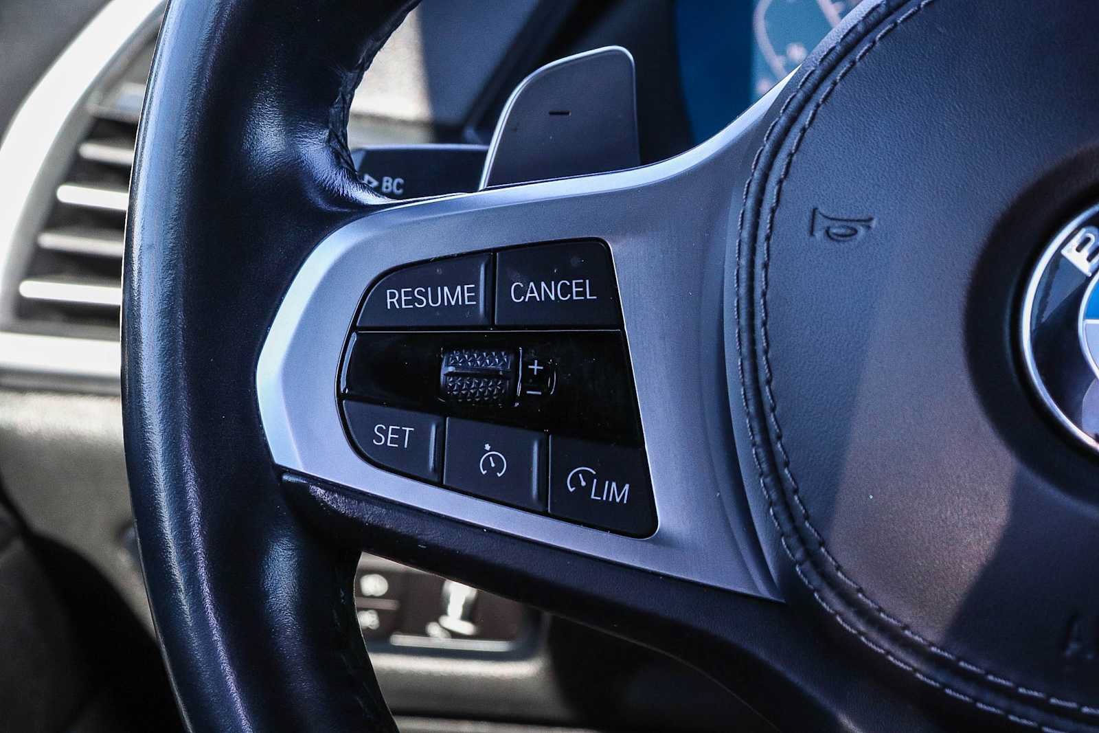 Used 2020 BMW X5 xDrive40i w/ M Sport Package AWD/4WD image 22