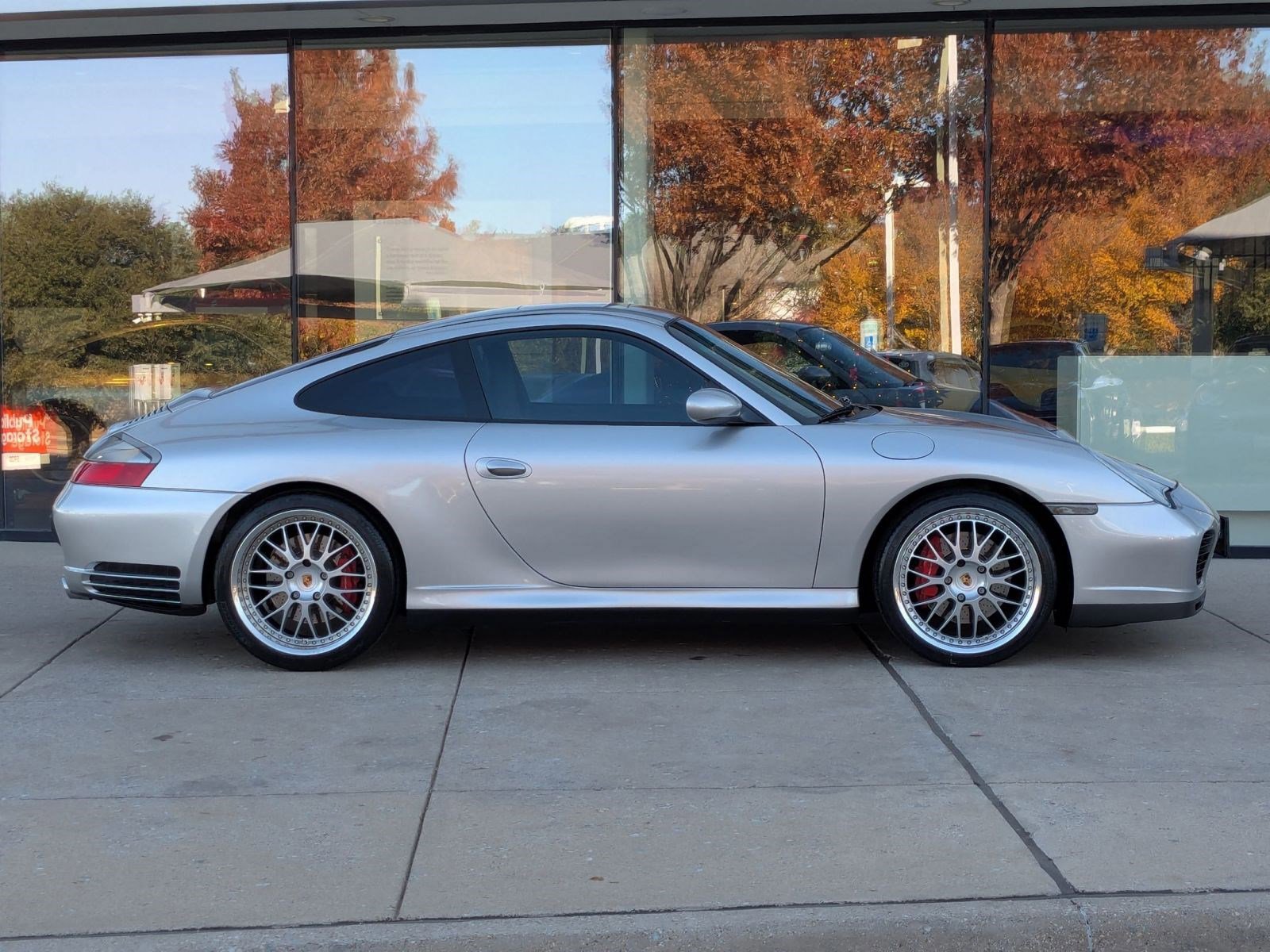 Used 2004 Porsche 911 Carrera 4S image 8