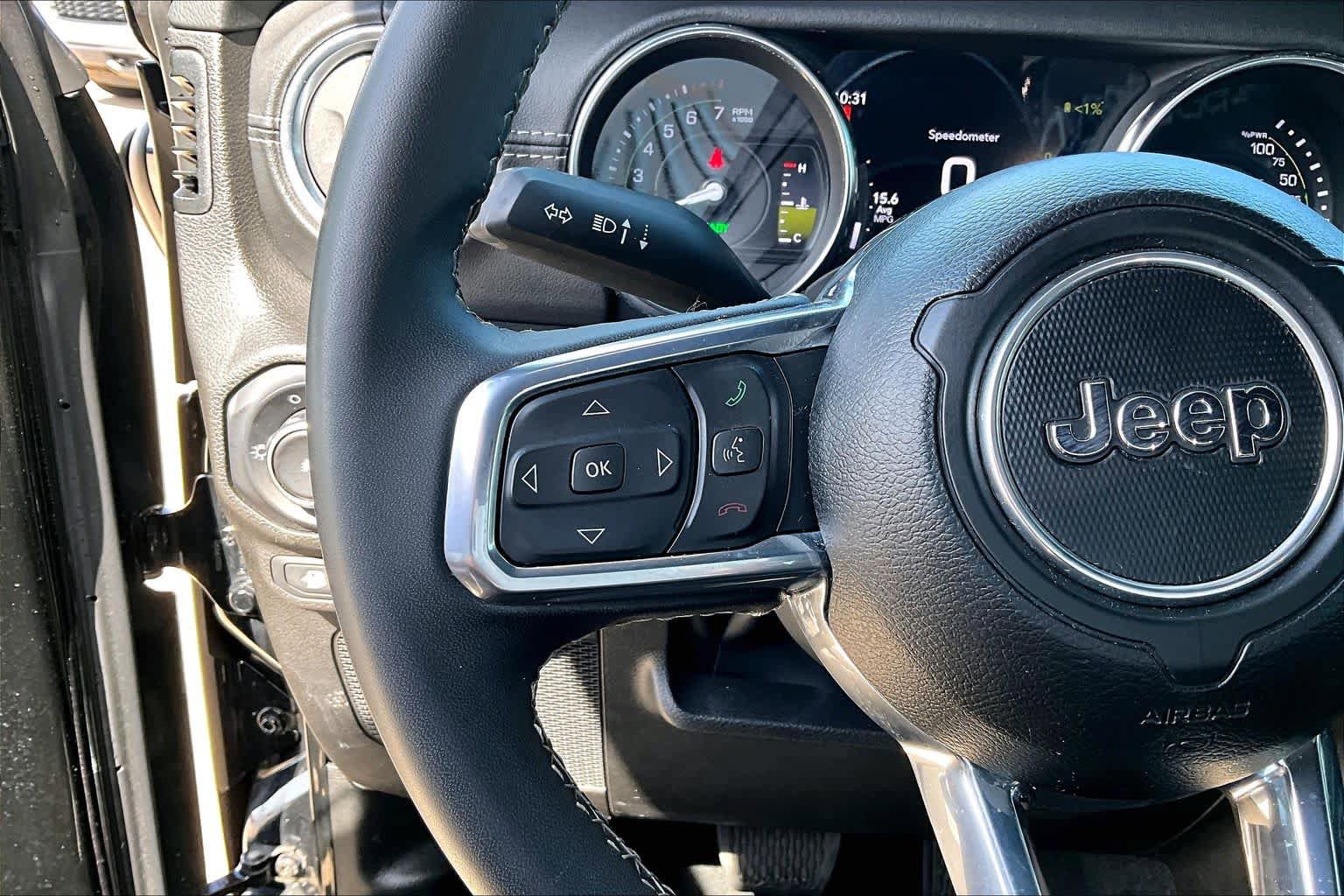 Used 2023 Jeep Wrangler Unlimited Sahara AWD/4WD image 24