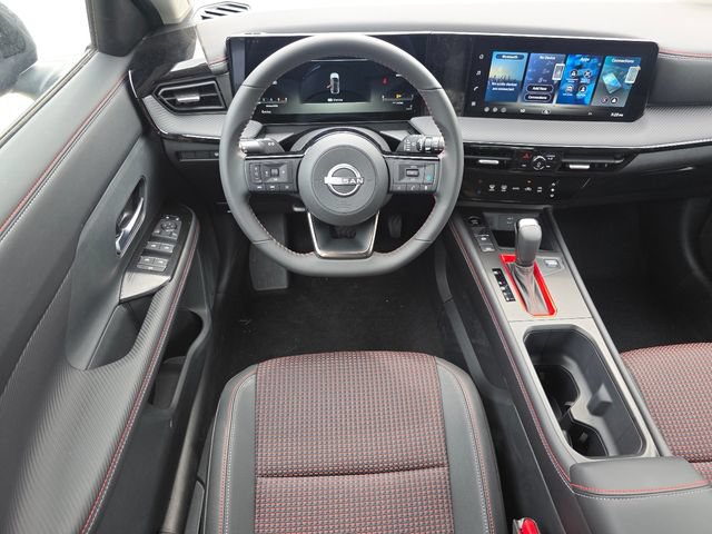 New 2026 Nissan Kicks SR AWD/4WD image 3