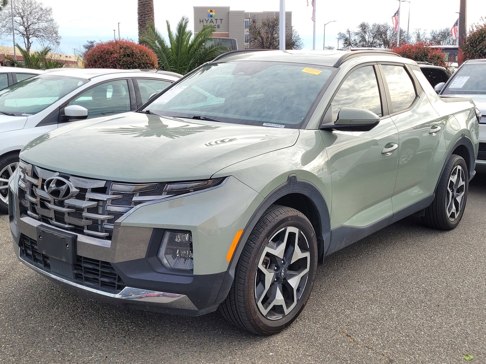 Certified 2022 Hyundai Santa Cruz Limited image 1