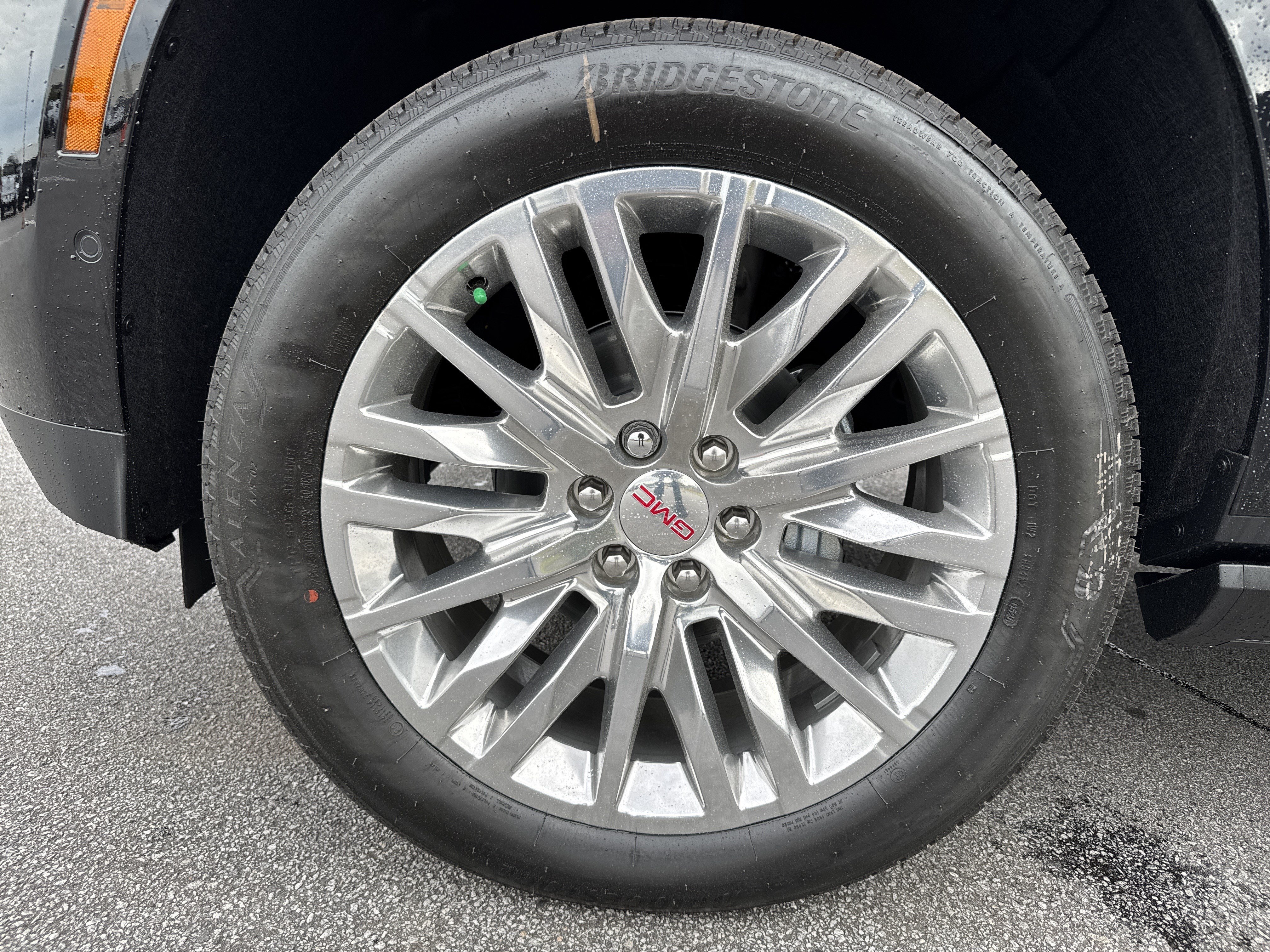 New 2026 GMC Yukon XL Denali w/ Sun & Power Step Package AWD/4WD image 13