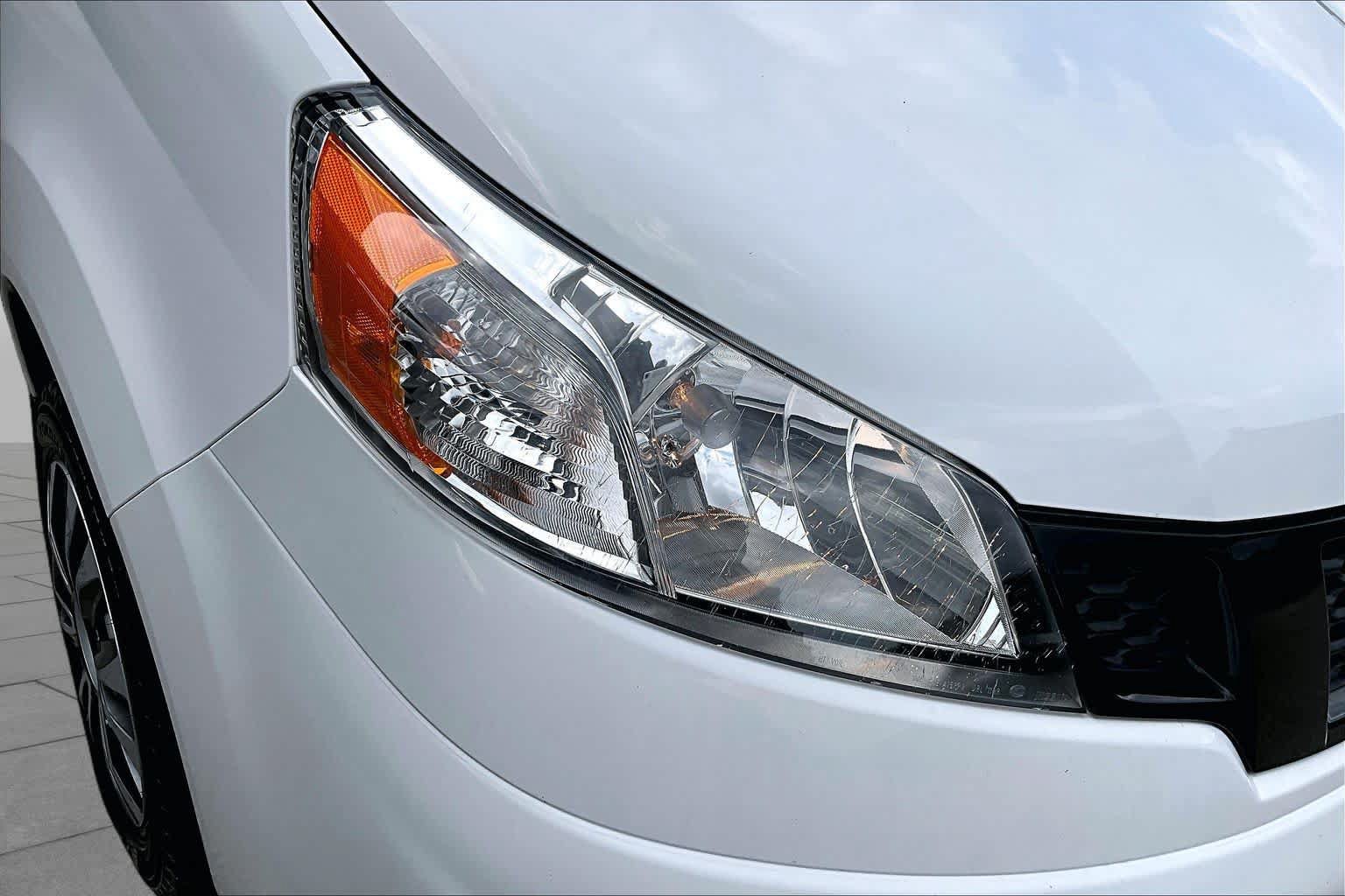 Used 2021 Nissan NV200 S FWD image 25