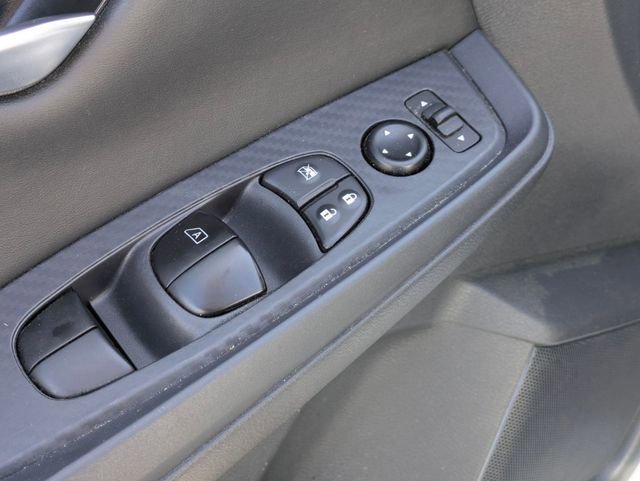 Used 2025 Nissan Sentra SV FWD image 13