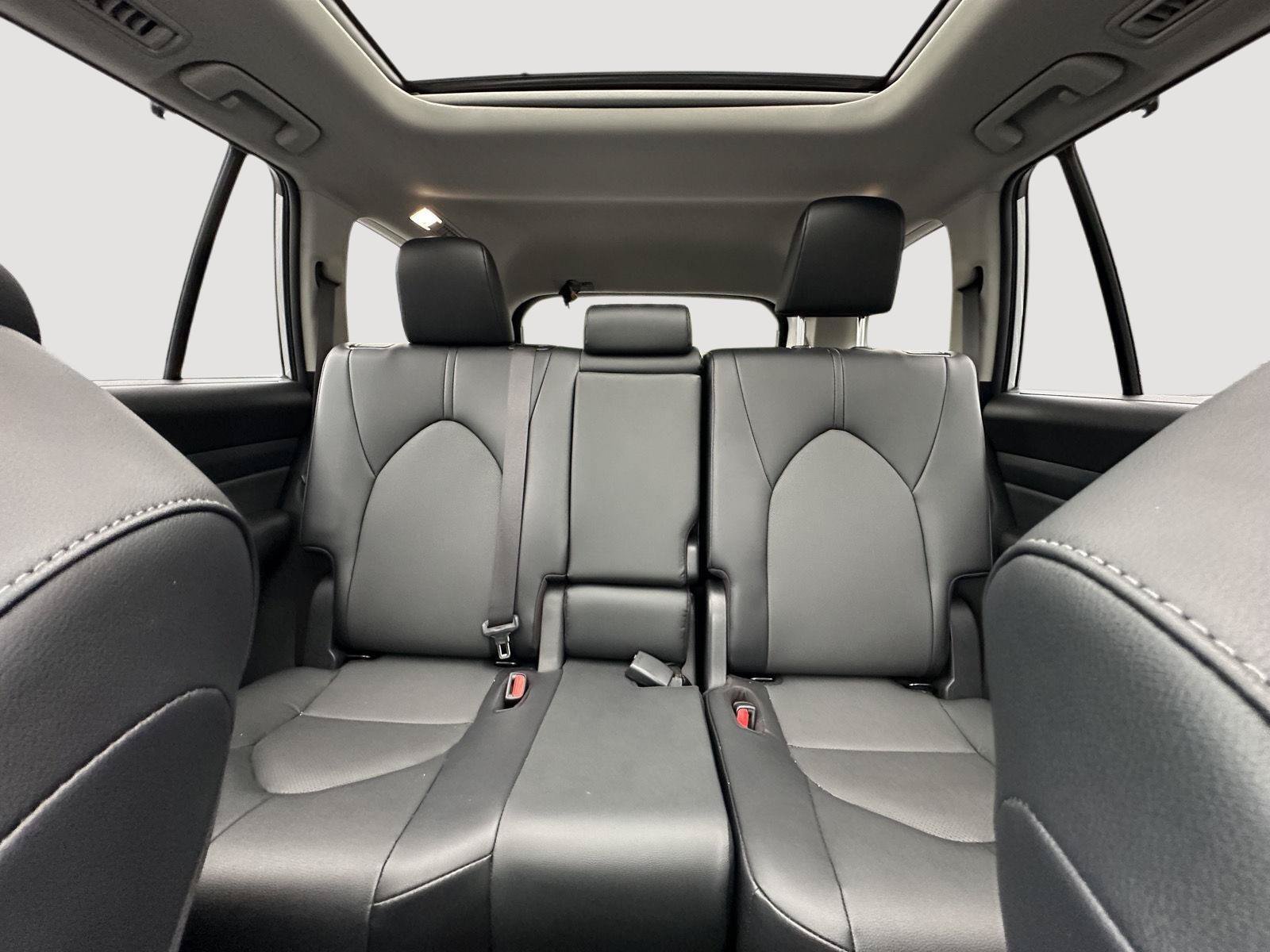 Certified 2026 Toyota Grand Highlander FWD image 13