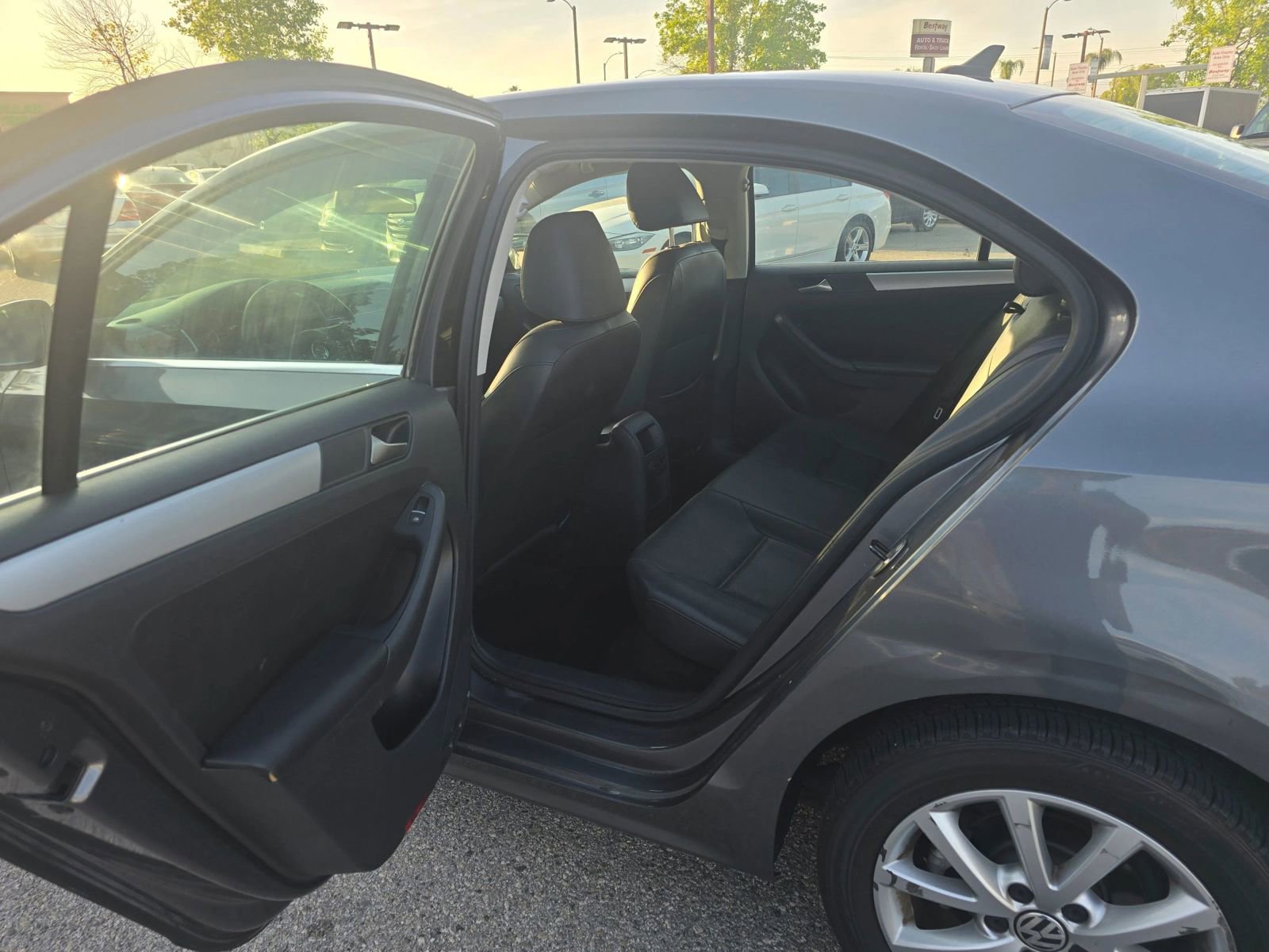 Used 2014 Volkswagen Jetta SE FWD image 8