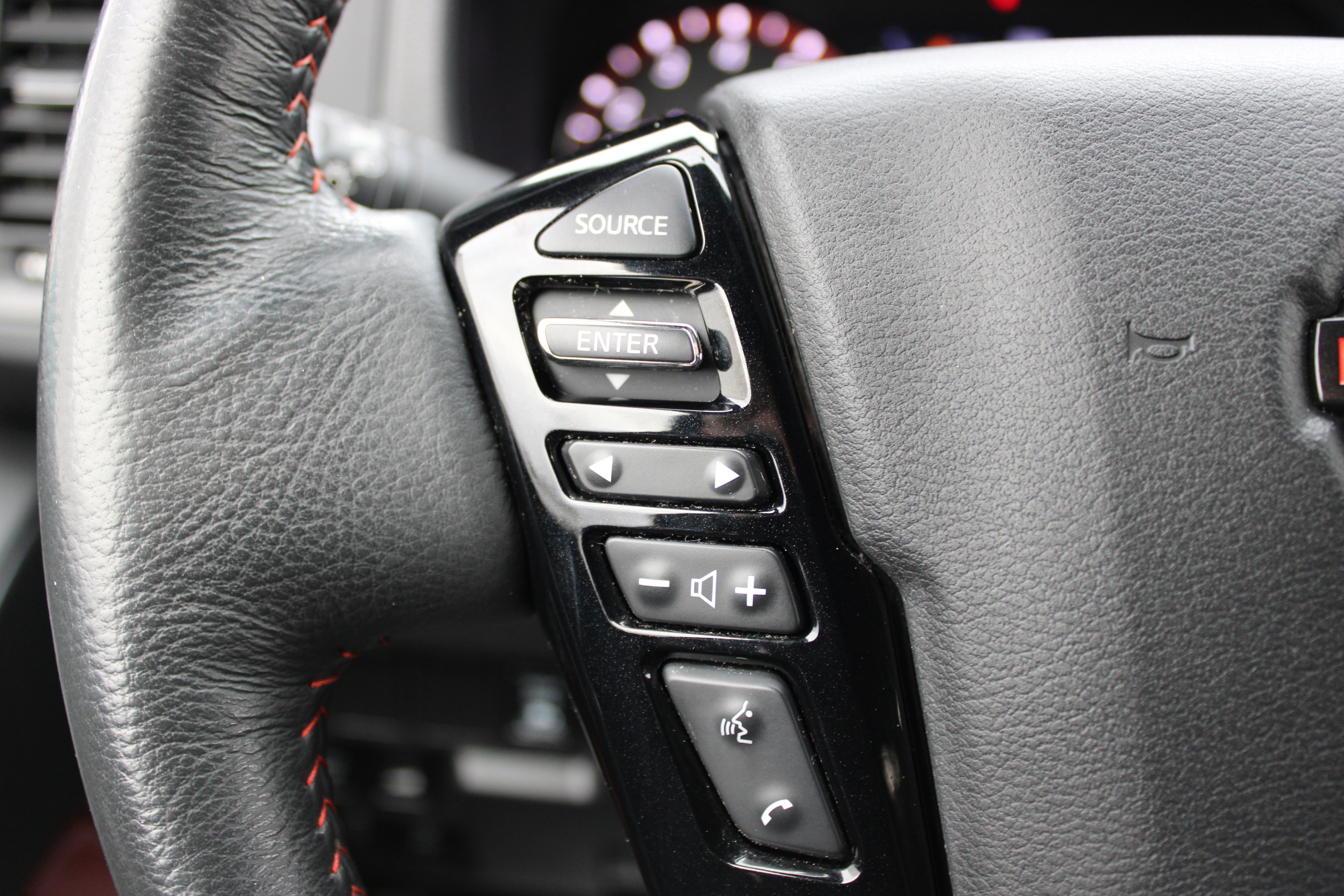 Certified 2024 Nissan Frontier PRO-4X w/ Pro Premium Package image 29