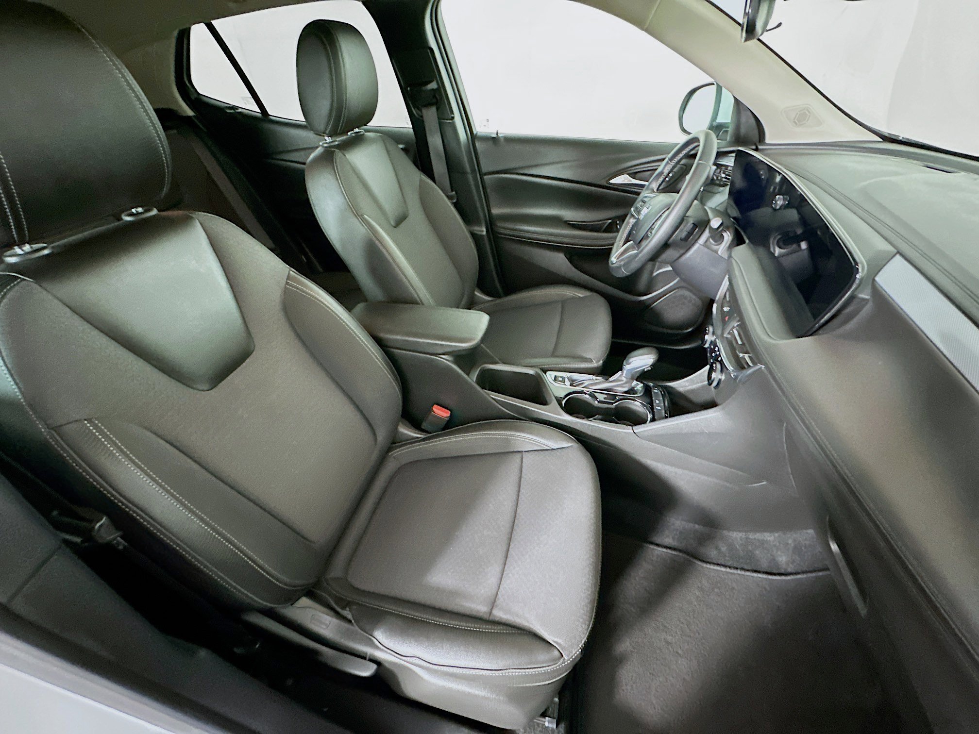 Used 2025 Buick Encore GX Preferred image 29