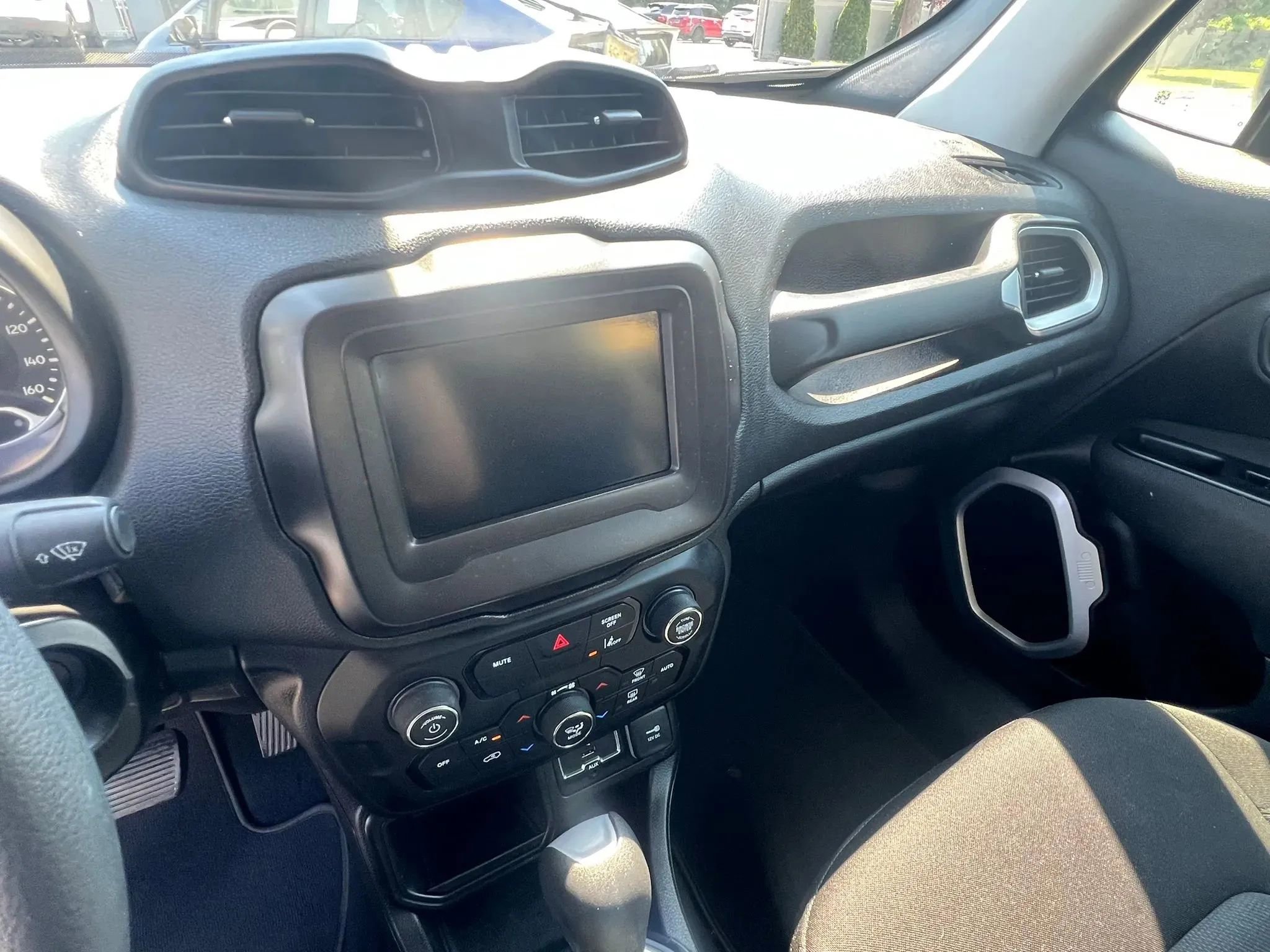 Used 2021 Jeep Renegade Sport FWD image 21