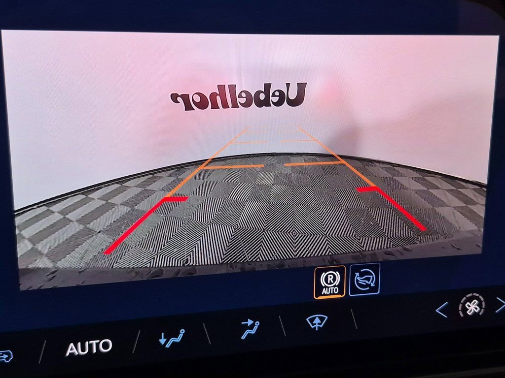 New 2026 Chevrolet Equinox EV LT image 24