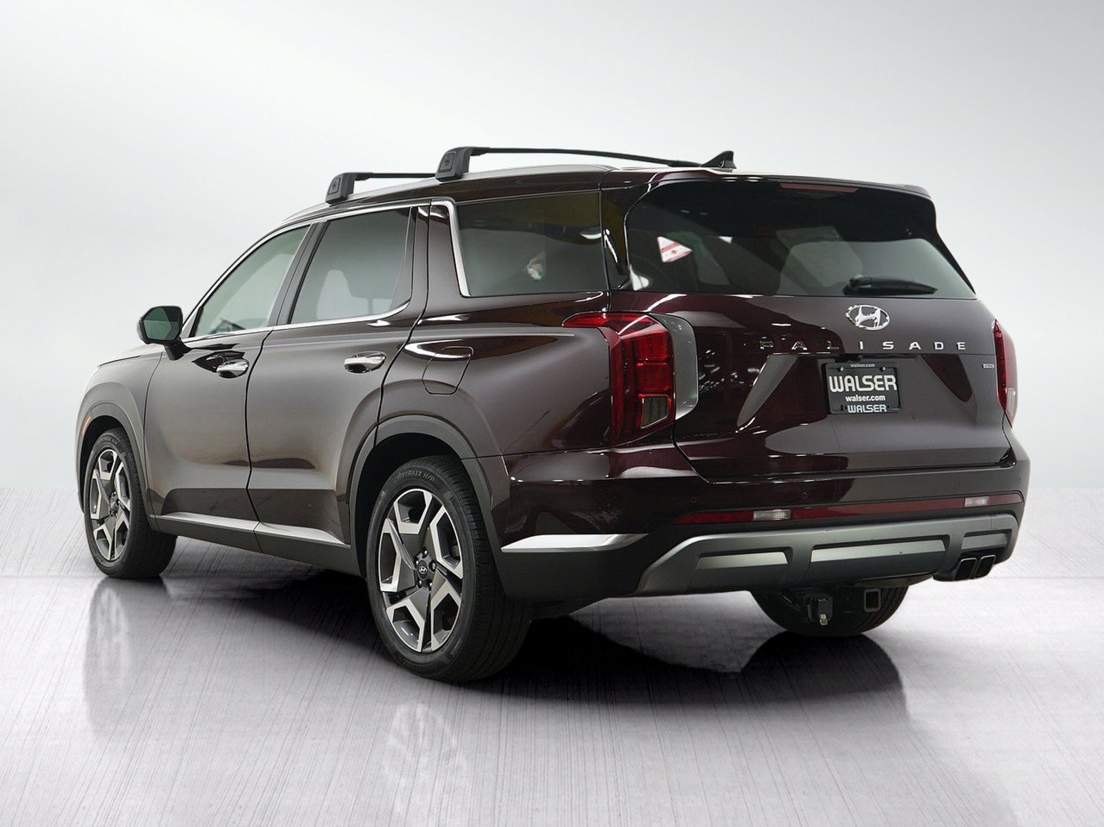 Used 2024 Hyundai Palisade Limited AWD/4WD image 3