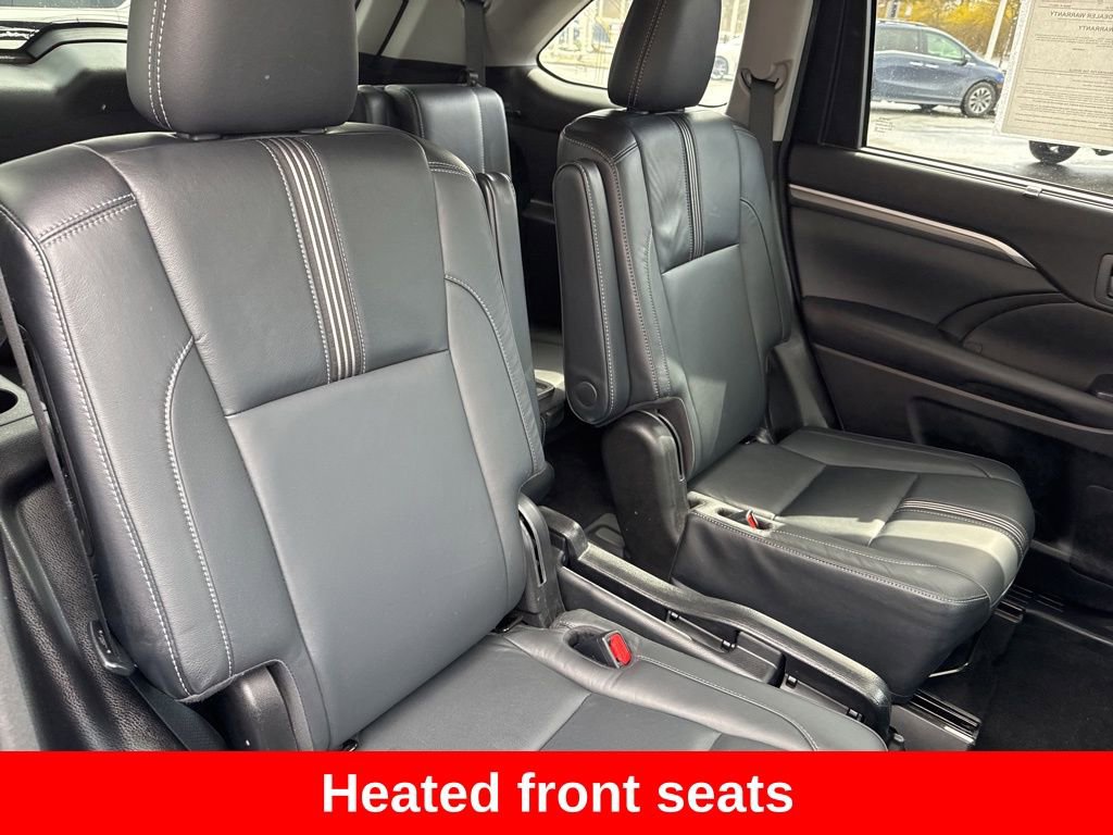 Used 2018 Toyota Highlander SE image 26