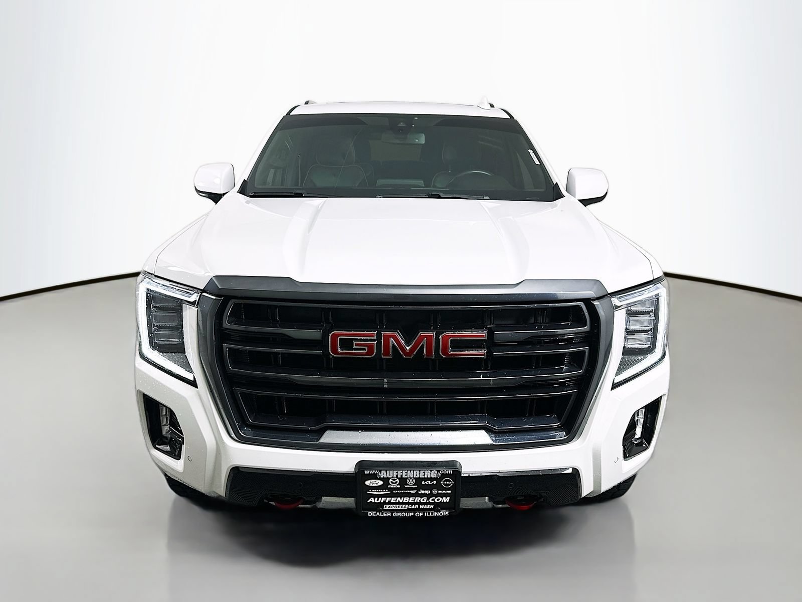 Used 2022 GMC Yukon XL AT4 AWD/4WD image 2