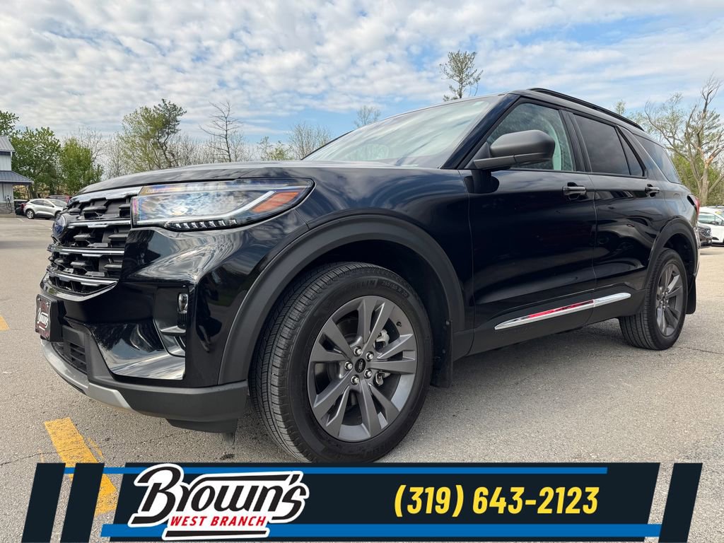 Used 2025 Ford Explorer Active w/ Active Comfort Package AWD/4WD image 1