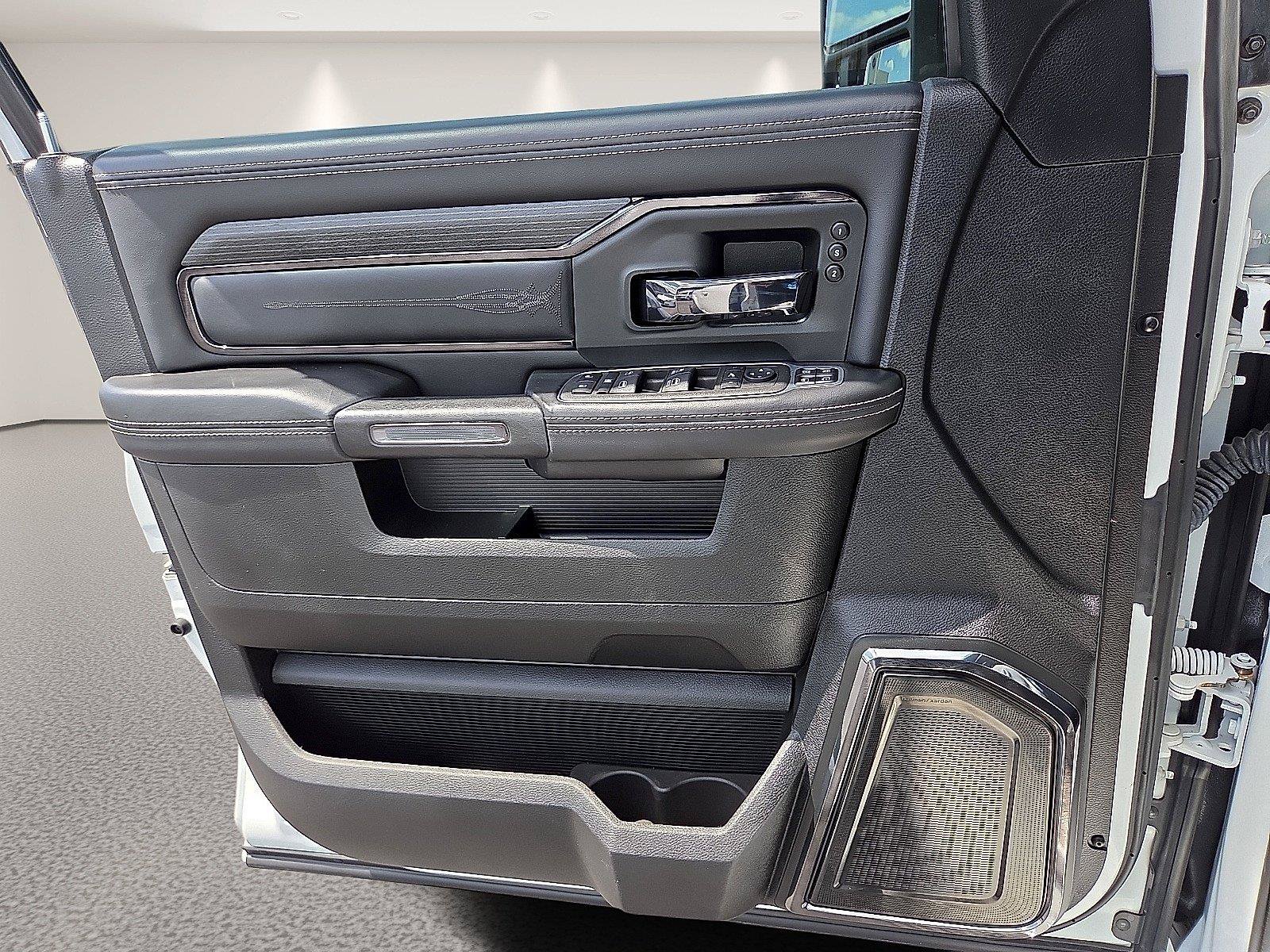 Used 2024 RAM 2500 Limited AWD/4WD image 15