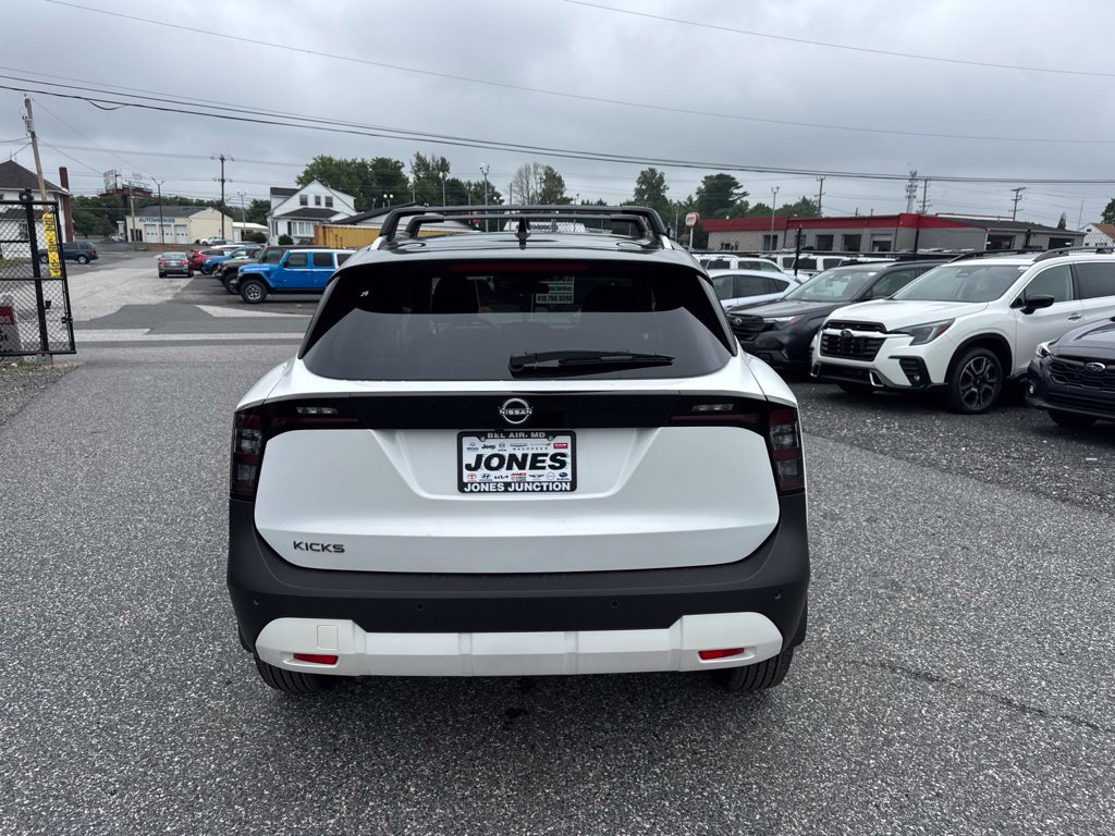 New 2026 Nissan Kicks SV w/ Cold Weather Package FWD image 6