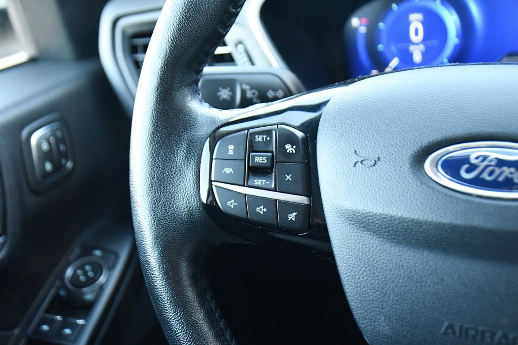 Used 2021 Ford Escape Titanium image 33