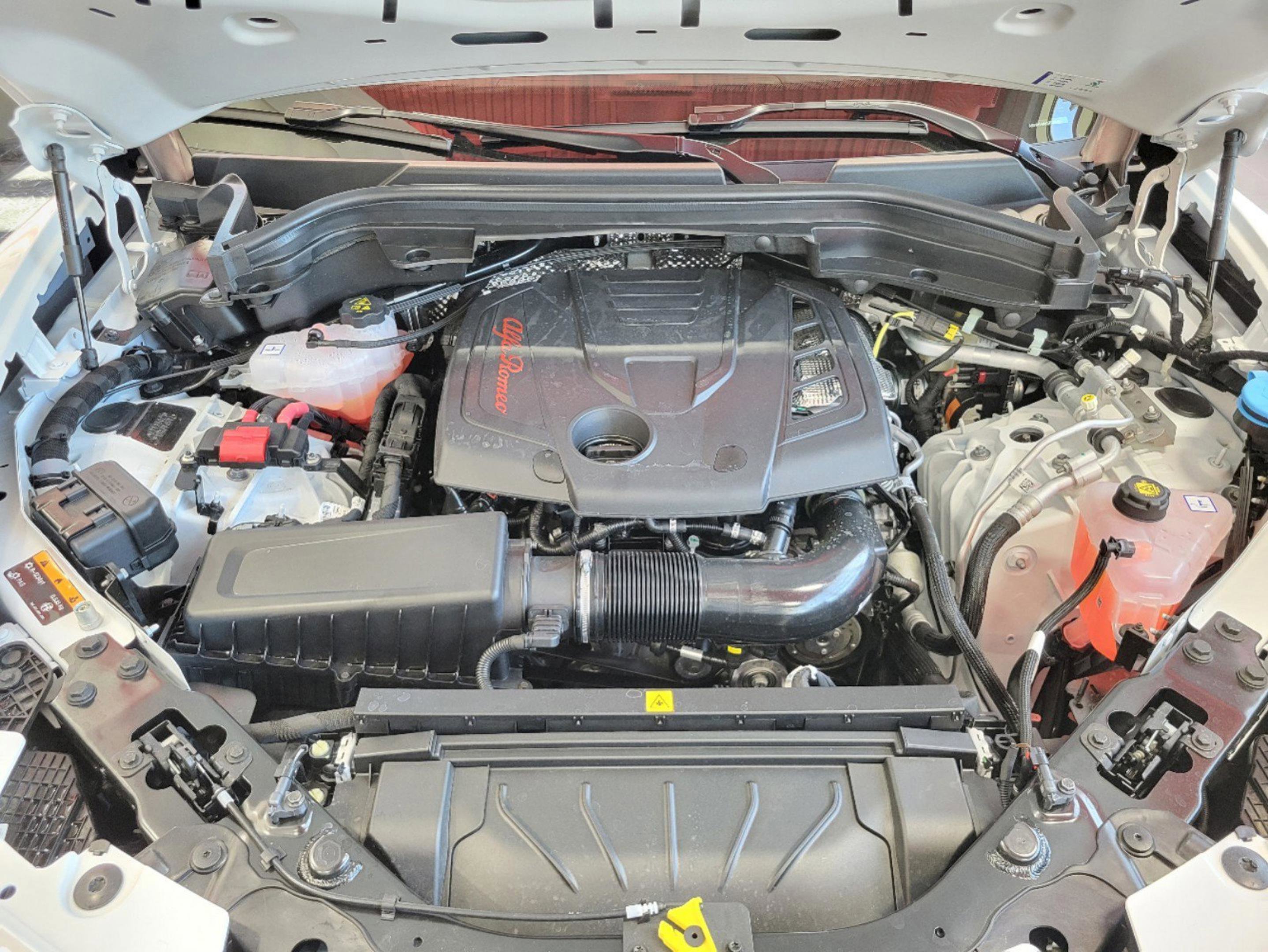 New 2025 Alfa Romeo Stelvio Sprint image 56