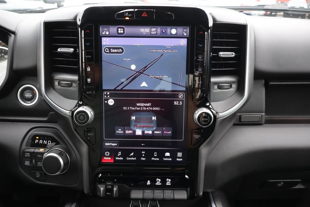 Used 2025 RAM 1500 Big Horn AWD/4WD image 9