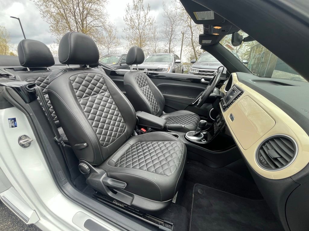 Used 2019 Volkswagen Beetle 2.0T Final Edition SEL FWD image 20