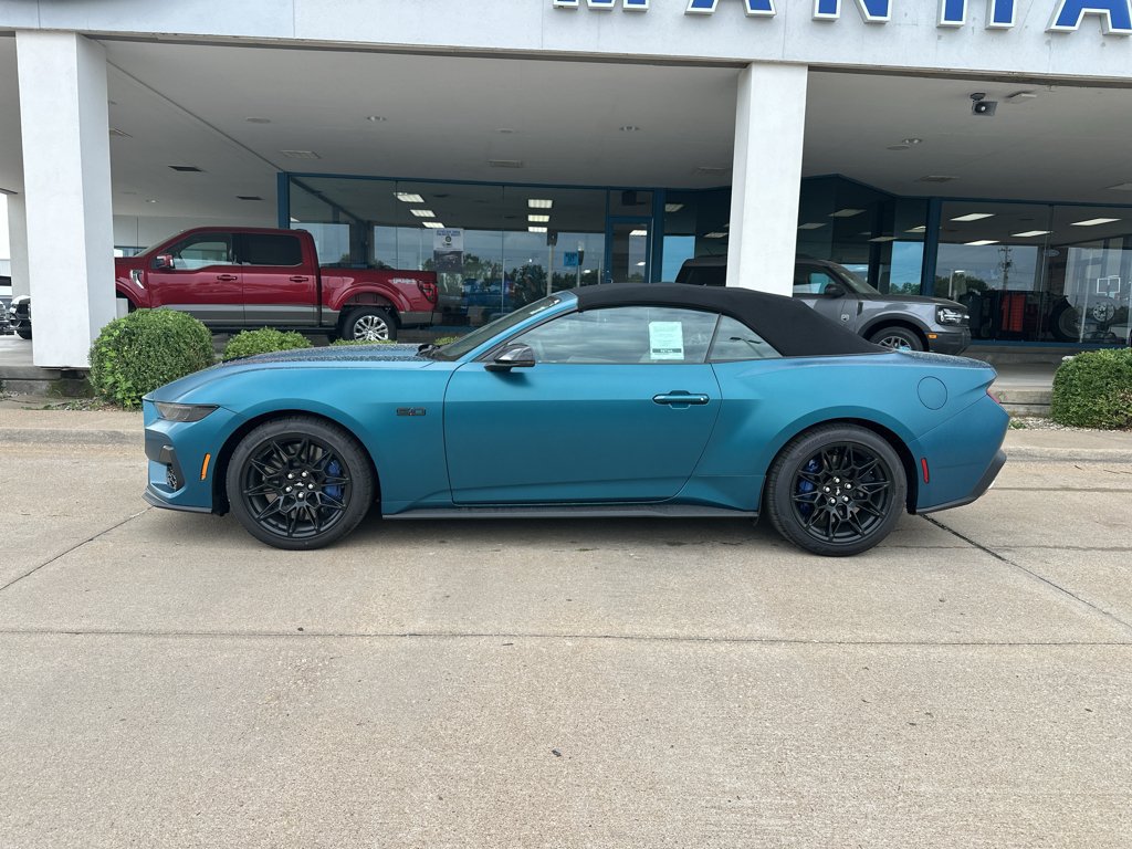 New 2026 Ford Mustang GT Premium w/ GT Performance Package RWD image 9