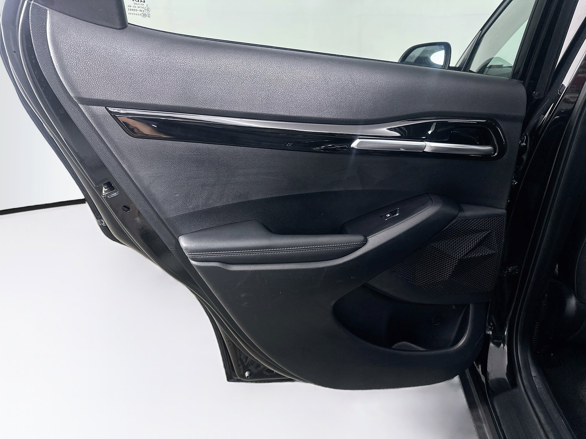 Used 2025 Kia Seltos S FWD image 26