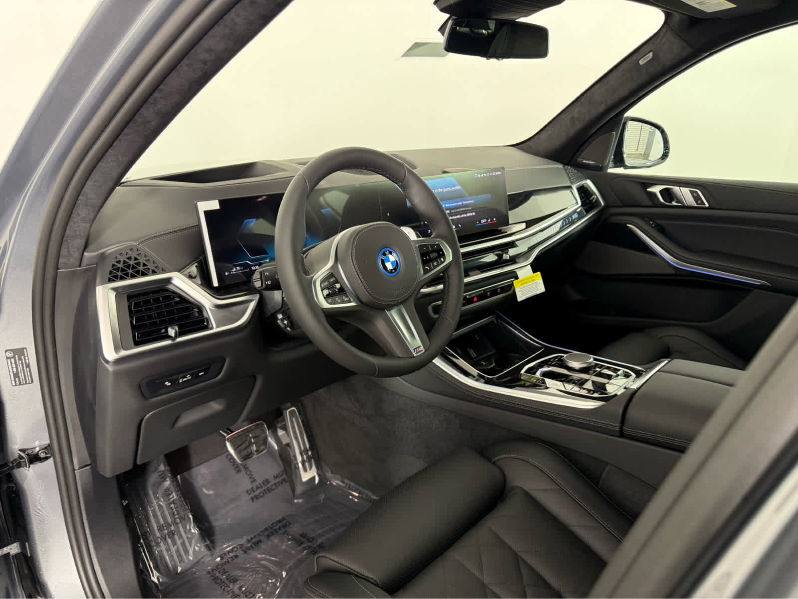 New 2026 BMW X5 xDrive50e w/ M Sport Package AWD/4WD image 10