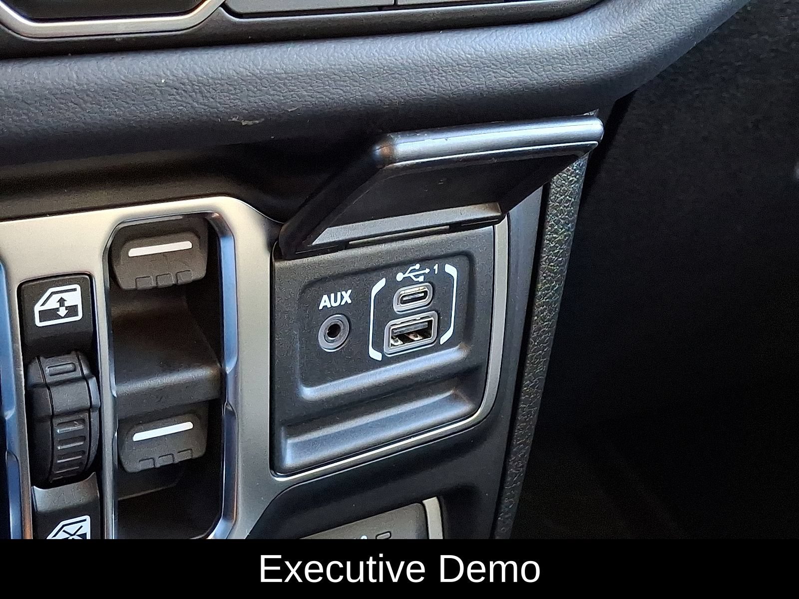 New 2026 Jeep Gladiator Mojave AWD/4WD image 11