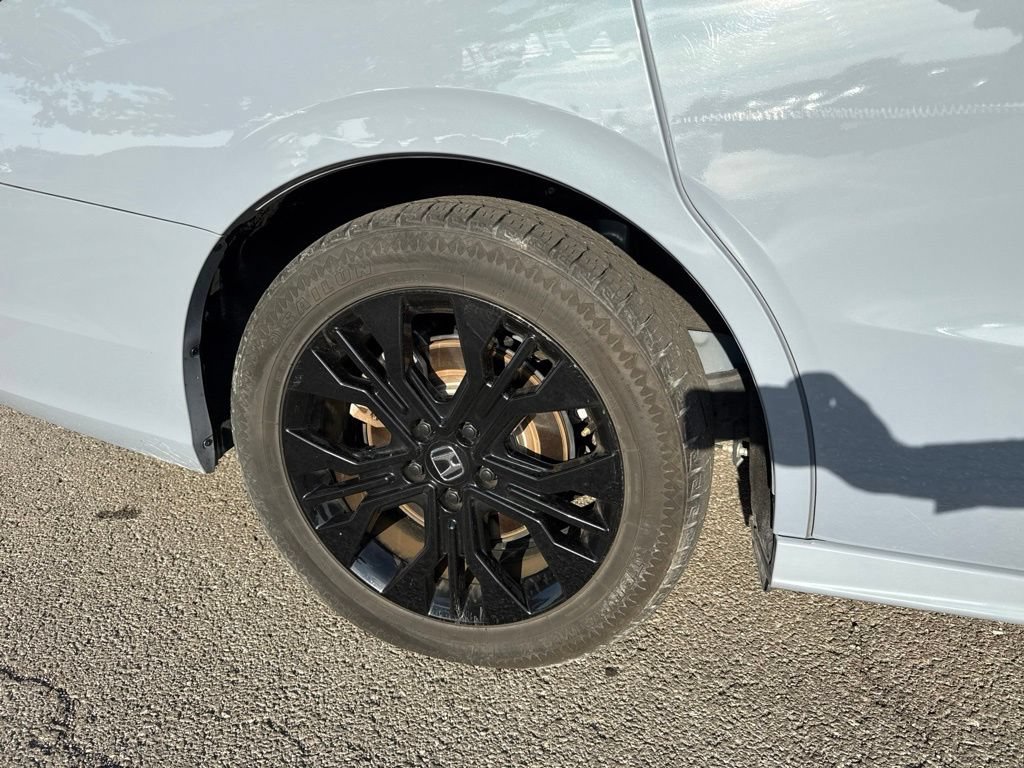 Used 2025 Honda Odyssey Sport-L image 7