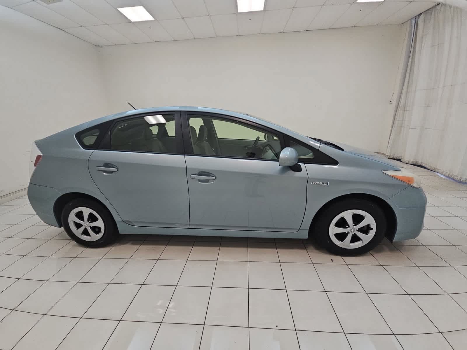 Used 2014 Toyota Prius Three FWD image 23