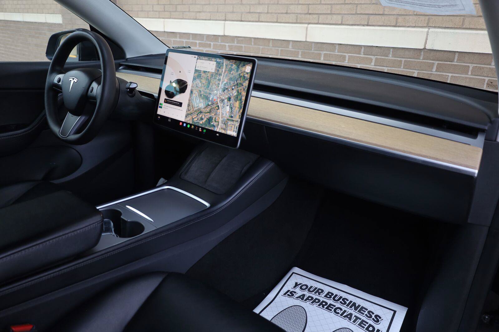 Used 2021 Tesla Model Y Long Range AWD/4WD image 28